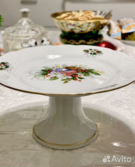 2 Вазы Kahla на ножке Германия. Д 23,5см и 19см