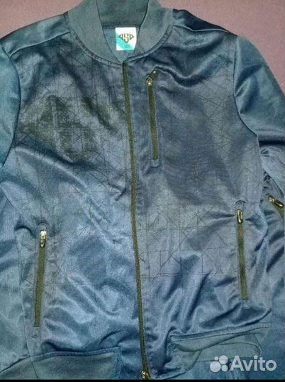 Спортивный костюм для мальчика 140