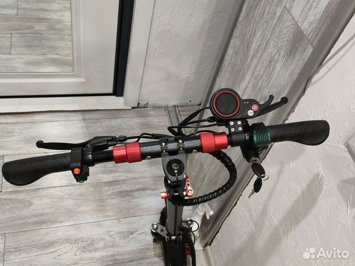 Самокат взрослый электрический бу