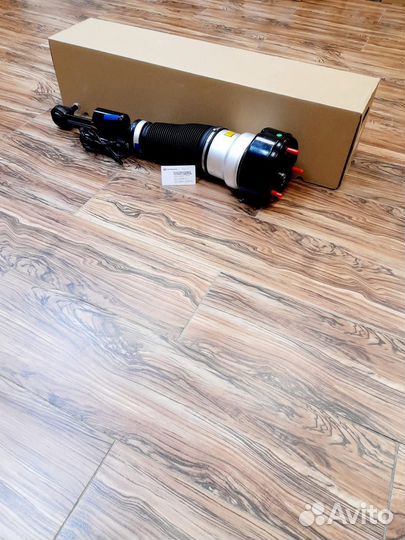 Пневмостойка Mercedes CL-class W216 4matic новая