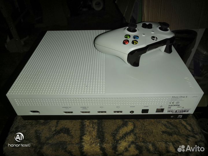 Xbox One S 1tb с играми
