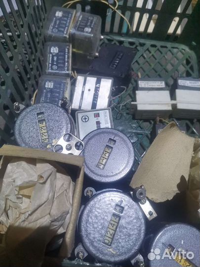 Счётчики импульсов и моточасов 227,228чп