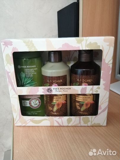 Набор косметики Ив Роше