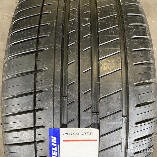 Michelin Pilot Sport 3 245/35 R20 95Y