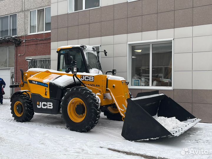 Телескопический погрузчик JCB 530-70, 2023