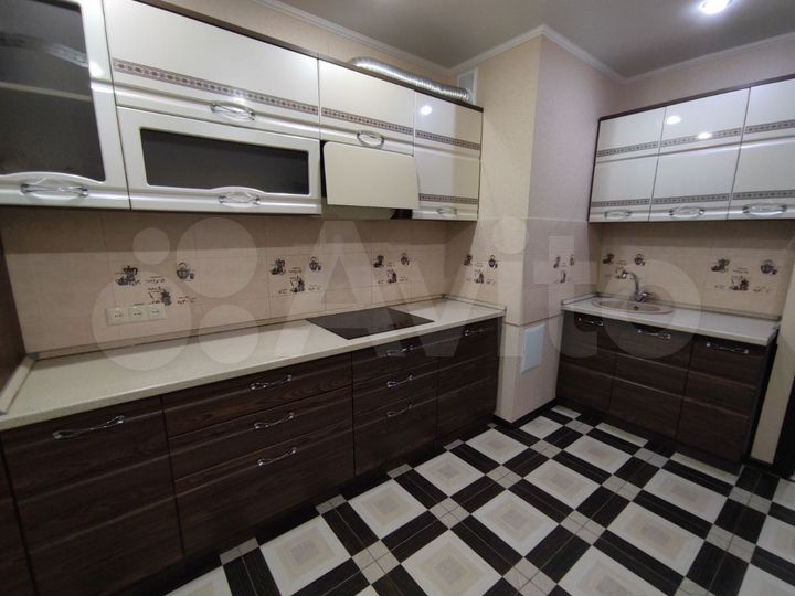 2-к. квартира, 60 м², 11/17 эт.