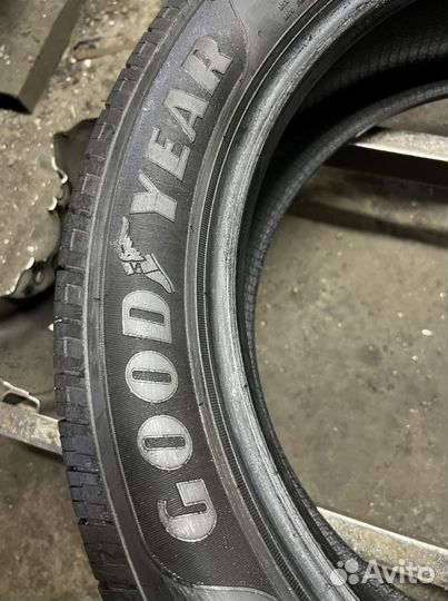 Goodyear Reliant 245/50 R20