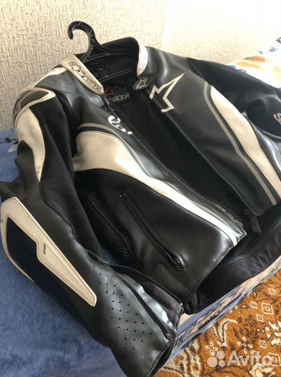 Мотокуртка