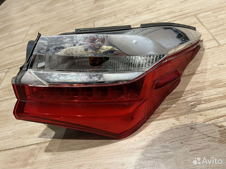 Фонарь задний Toyota corolla e 180