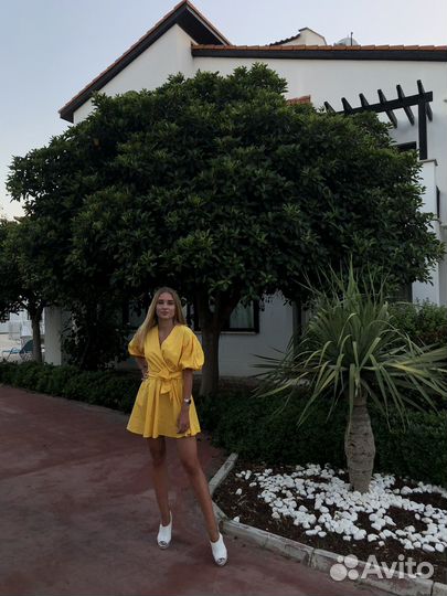 Летнее платье желтое