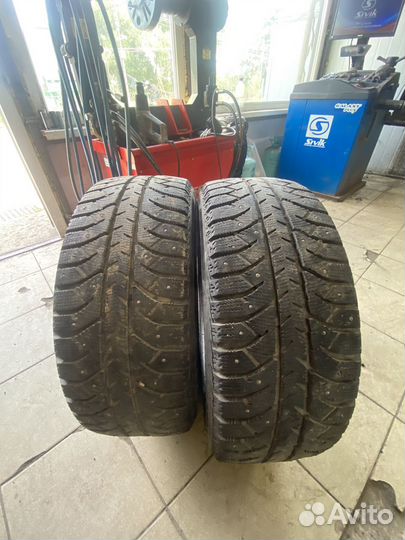 Bridgestone Ice Cruiser 7000S 205/50 R17 93T