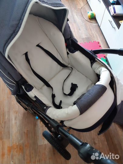 Детская коляска Zippy Classic