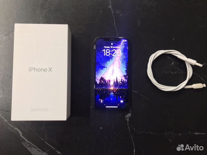 iPhone X, 64 ГБ