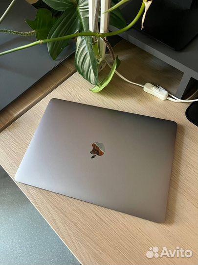 Apple MacBook Pro 13 2017 256/8
