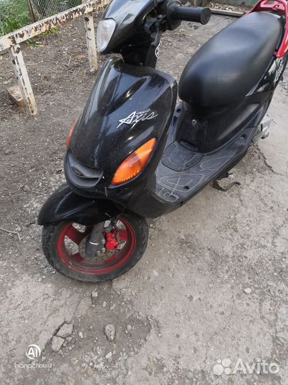 Продам yamaha grand axis 100