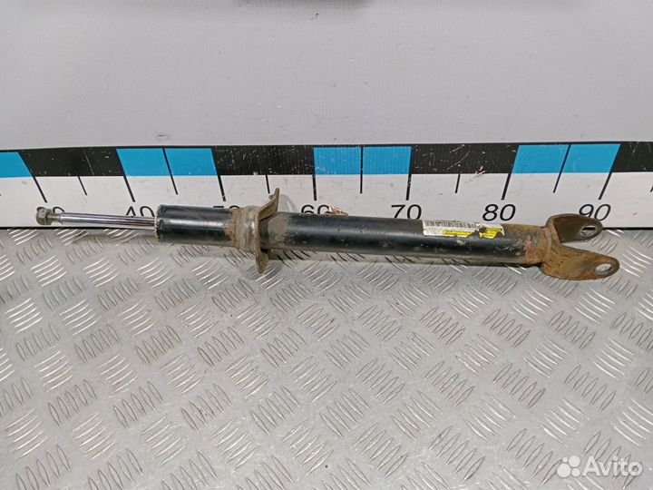 Б/У Амортизатор передний Mercedes W205 C-Kl#001