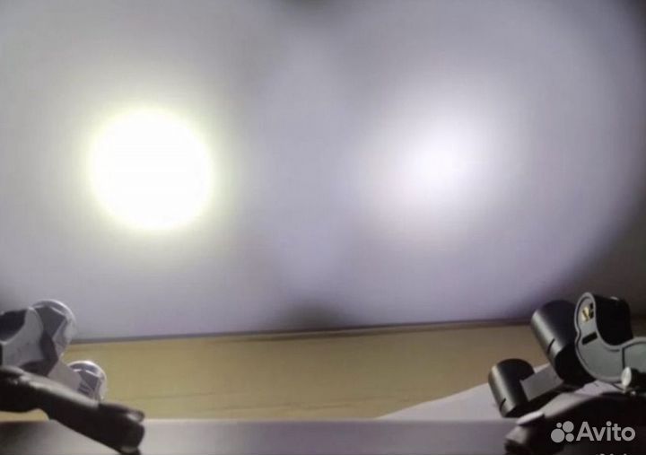 Налобный осветитель бестеневой