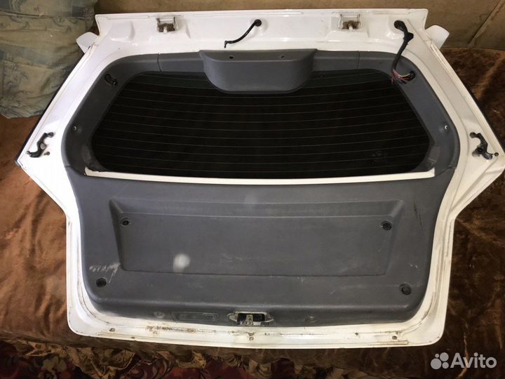 Крышка багажника Geely MK Cross