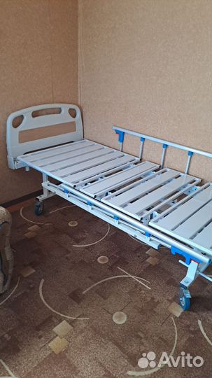 Медицинская кровать для лежачих больных б/у