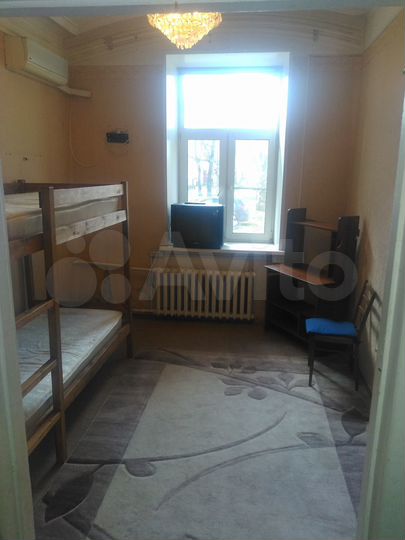Комната 29 м² в > 9-к., 1/4 эт.