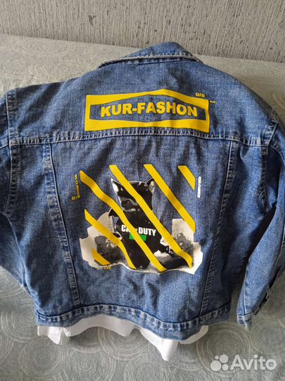 Куртка джинсовая