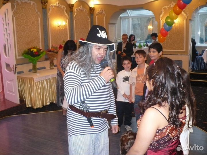 Ведущий и детский аниматор