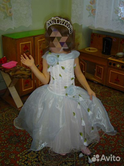Нарядное платье для девочки