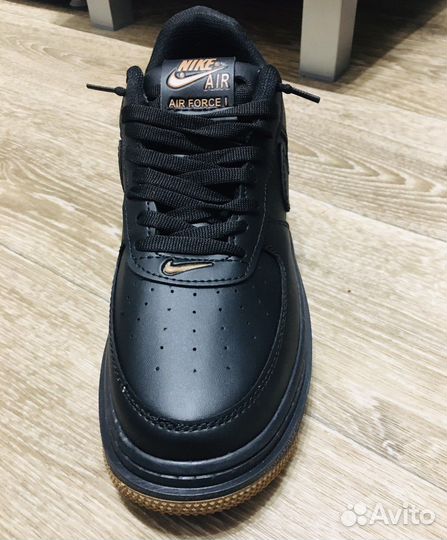 Кроссовки nike