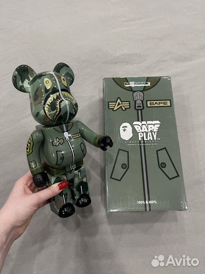 Мишка bearbrick bape play