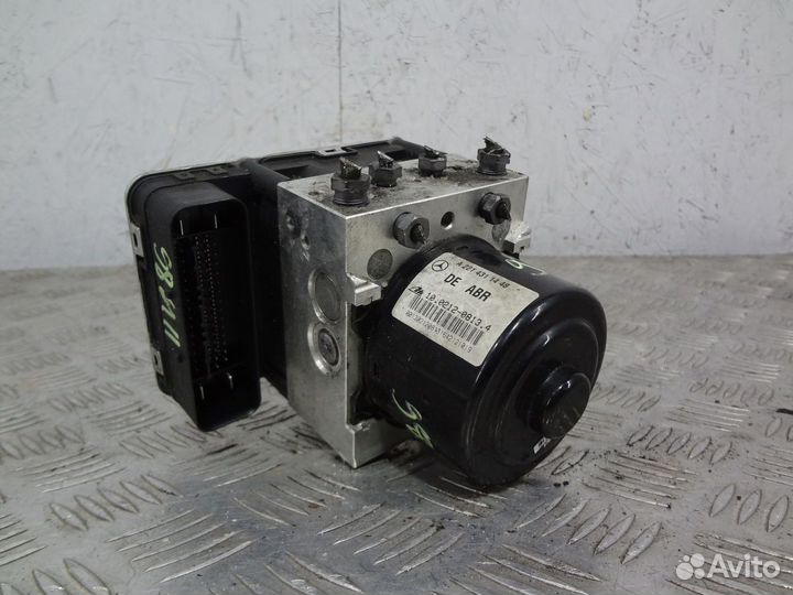 Блок abc Mercedes W221 W216 A2219002004