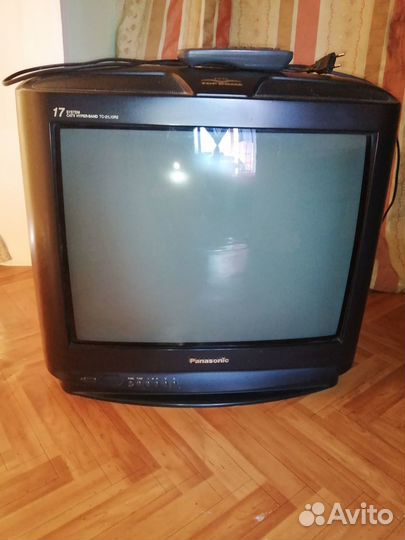 Телевизор кинископный Panasonic и LG