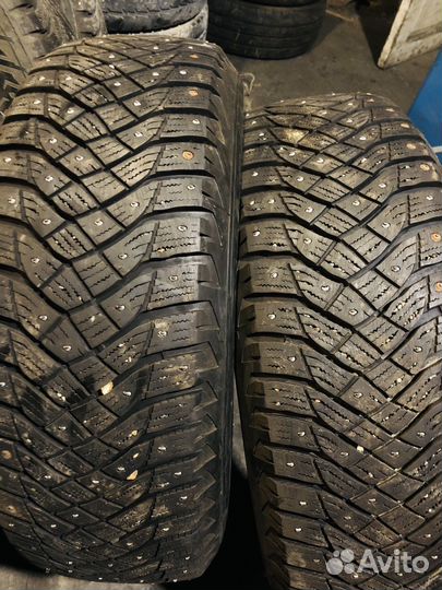 Goodyear UltraGrip Arctic 2 SUV 225/65 R17 106T