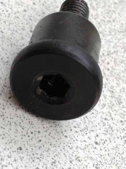 Болт Honda Mobilio GB1 L15A