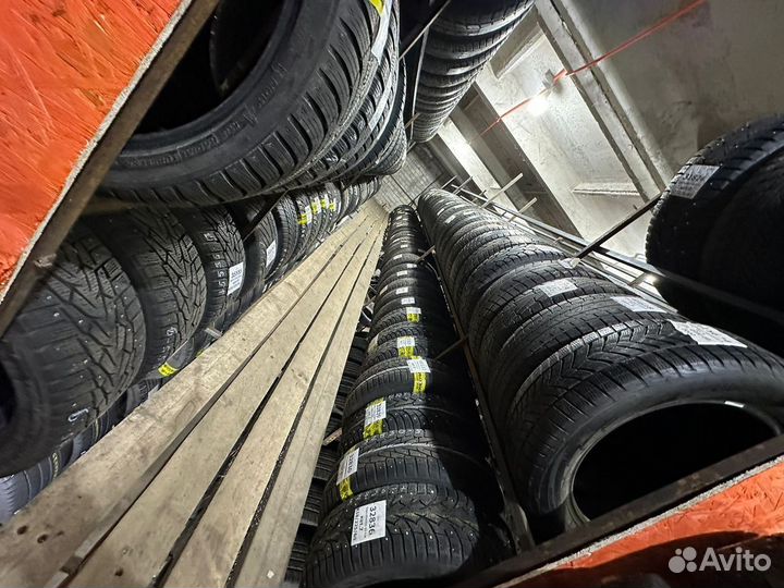 Bridgestone Blizzak DM-V1 235/55 R18 100R