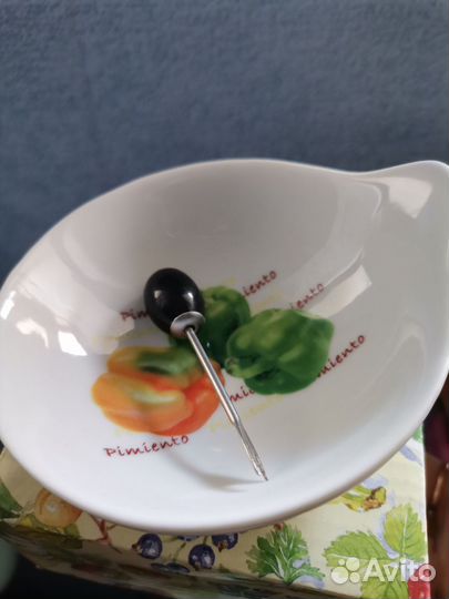 Оливница с вилочкой