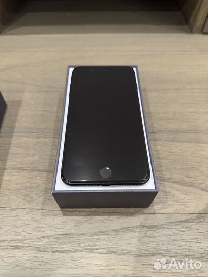 iPhone 8 Plus, 256 ГБ