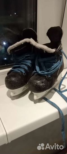 Хоккейные коньки bauer