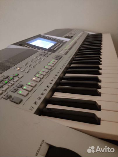 Синтезатор yamaha PSR -S710