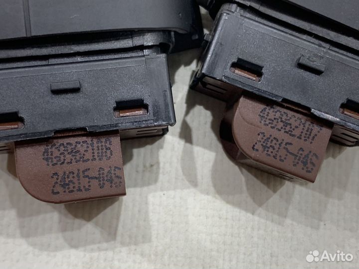 Кнопка центрального замка Audi A7 4G