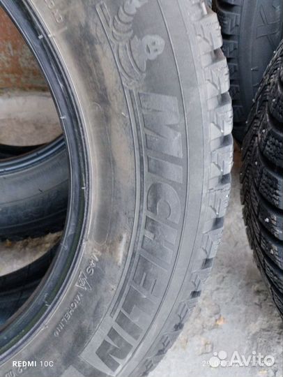 Michelin X-Ice 215/65 R16