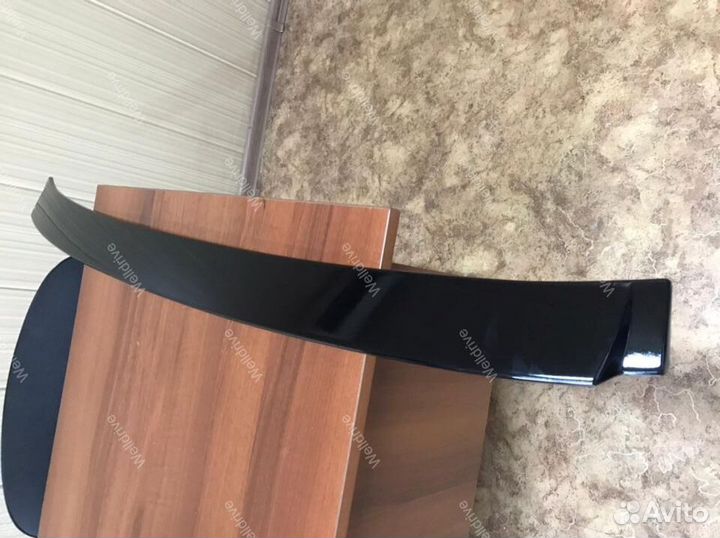 Спойлер верхний BMW 5 F10 на заднее стекло черный