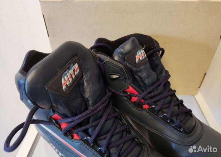 Лыжные ботинки SNS