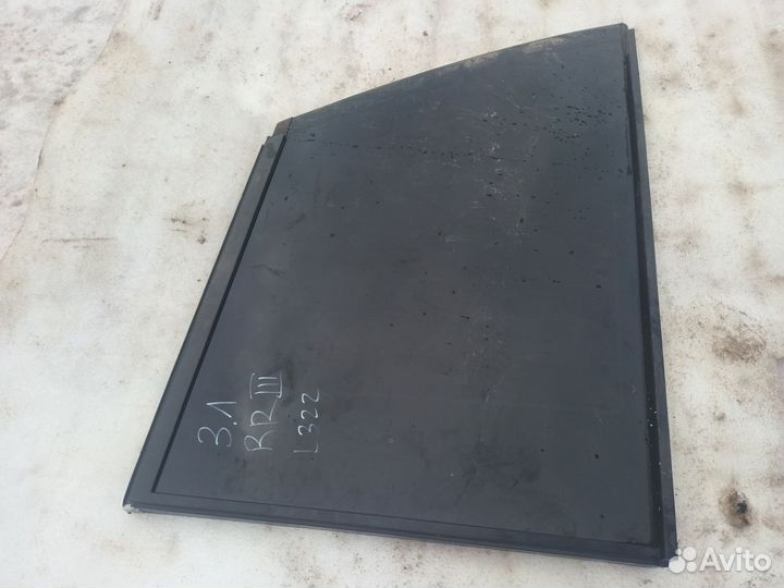 Форточка кузова задняя левая Land Rover Range