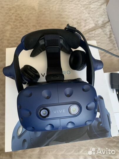 HTC Vive Pro Starter Kit. Система VR