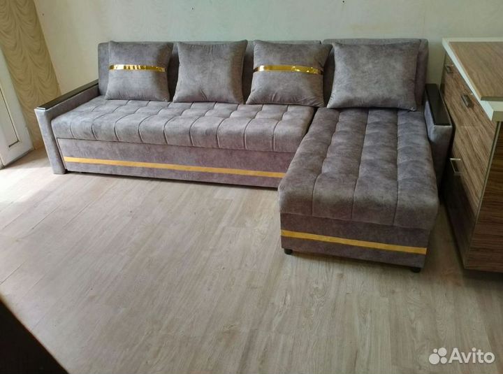 Угловой диван раскладной в наличии не б/у