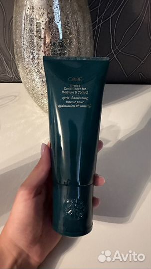 Oribe moisture & control