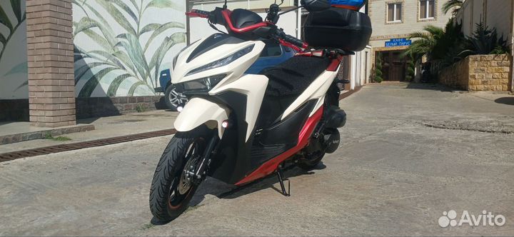 Скутер 170 кубов 49.9 категория М