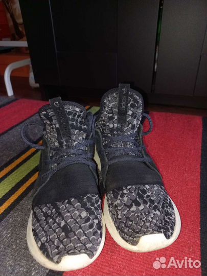 Кроссовки adidas