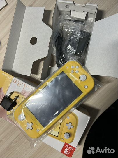 Игровая приставка nintendo switch lite