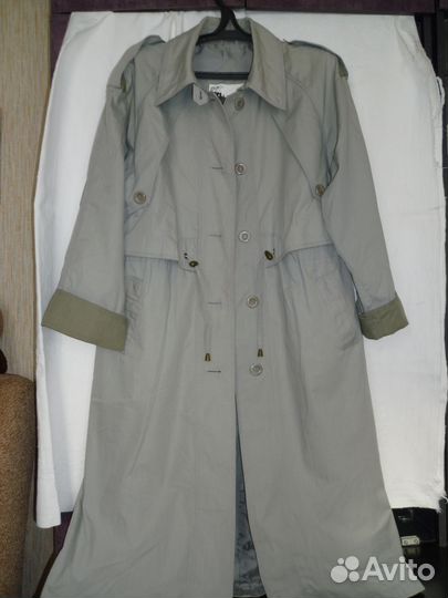 Плащ женский